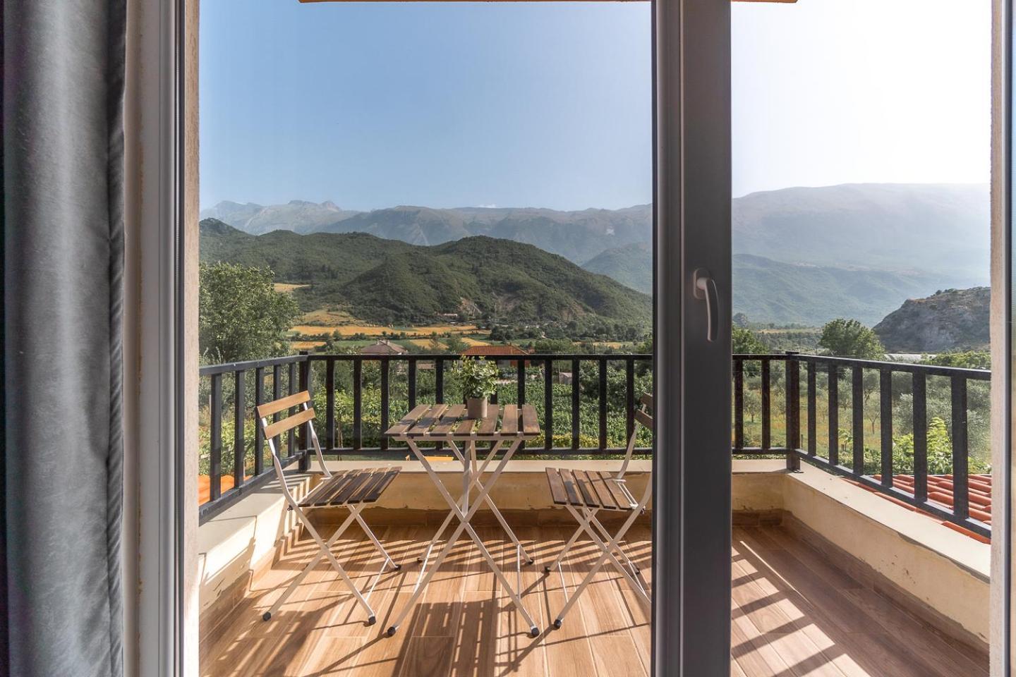Bujtina Lumo & Pool Villa Përmet Exteriör bild