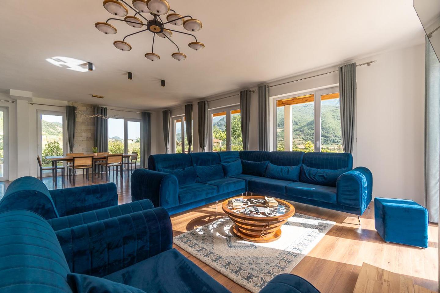 Bujtina Lumo & Pool Villa Përmet Exteriör bild