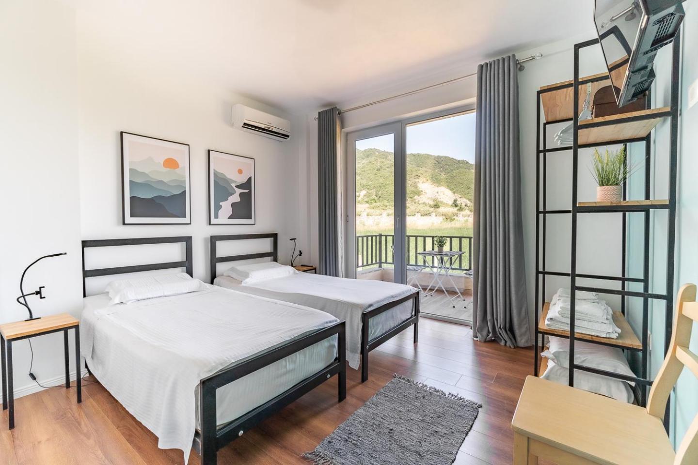 Bujtina Lumo & Pool Villa Përmet Exteriör bild