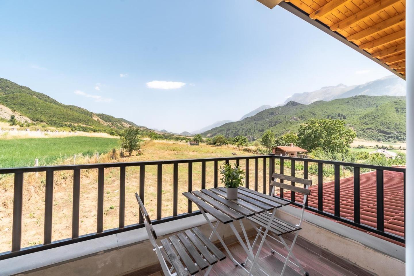 Bujtina Lumo & Pool Villa Përmet Exteriör bild