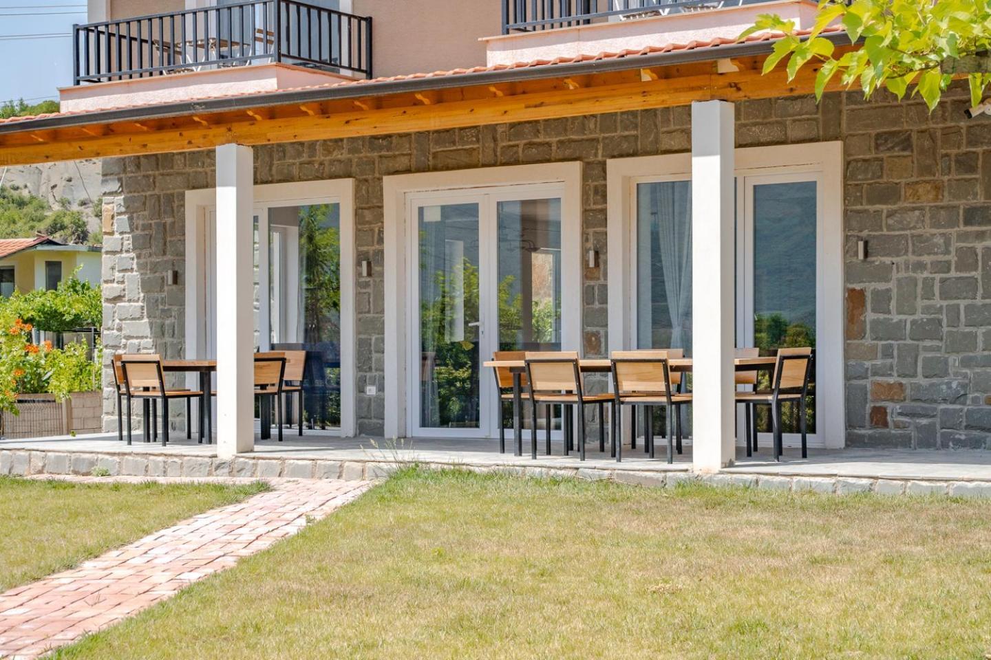 Bujtina Lumo & Pool Villa Përmet Exteriör bild