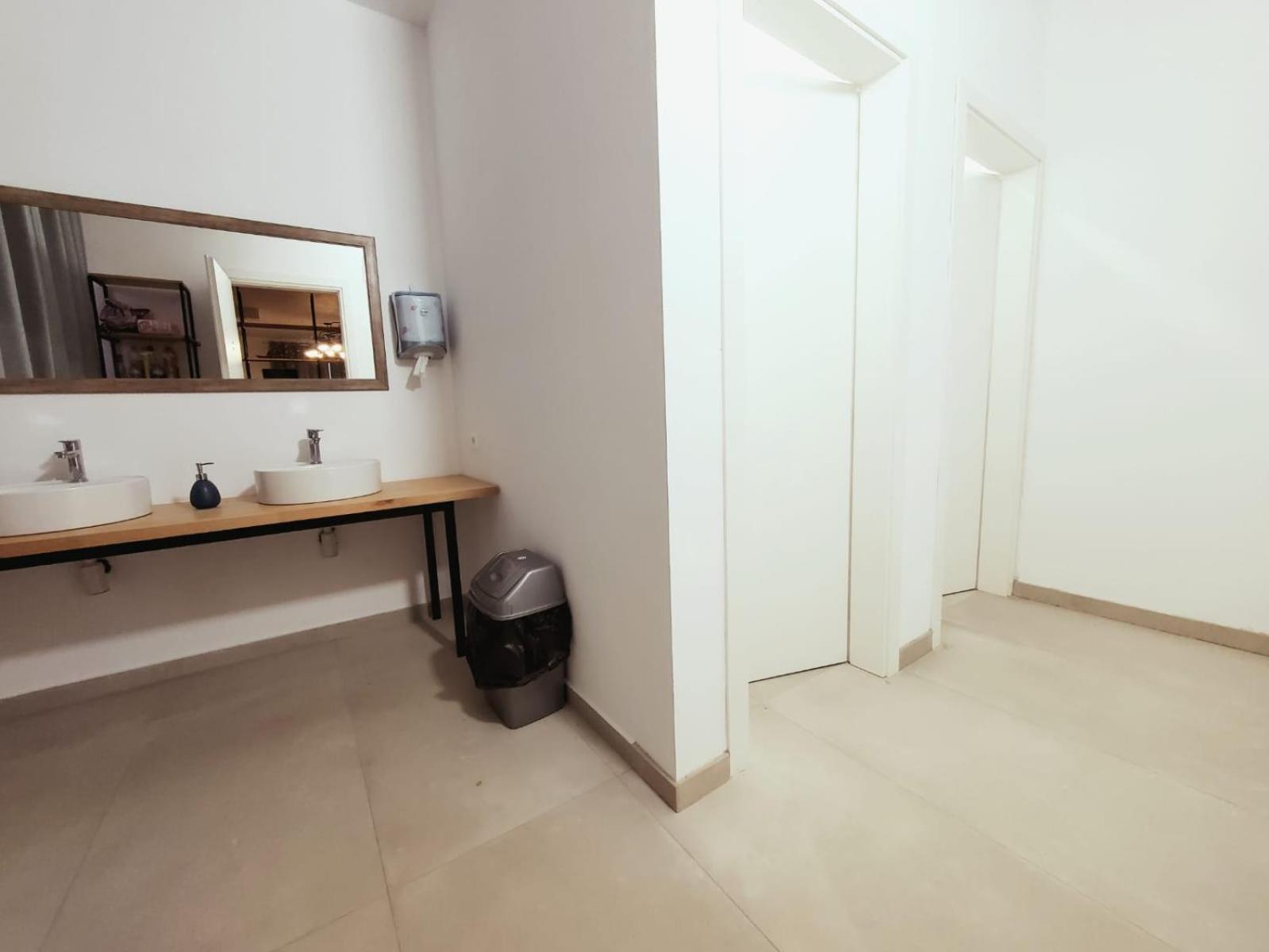 Bujtina Lumo & Pool Villa Përmet Exteriör bild